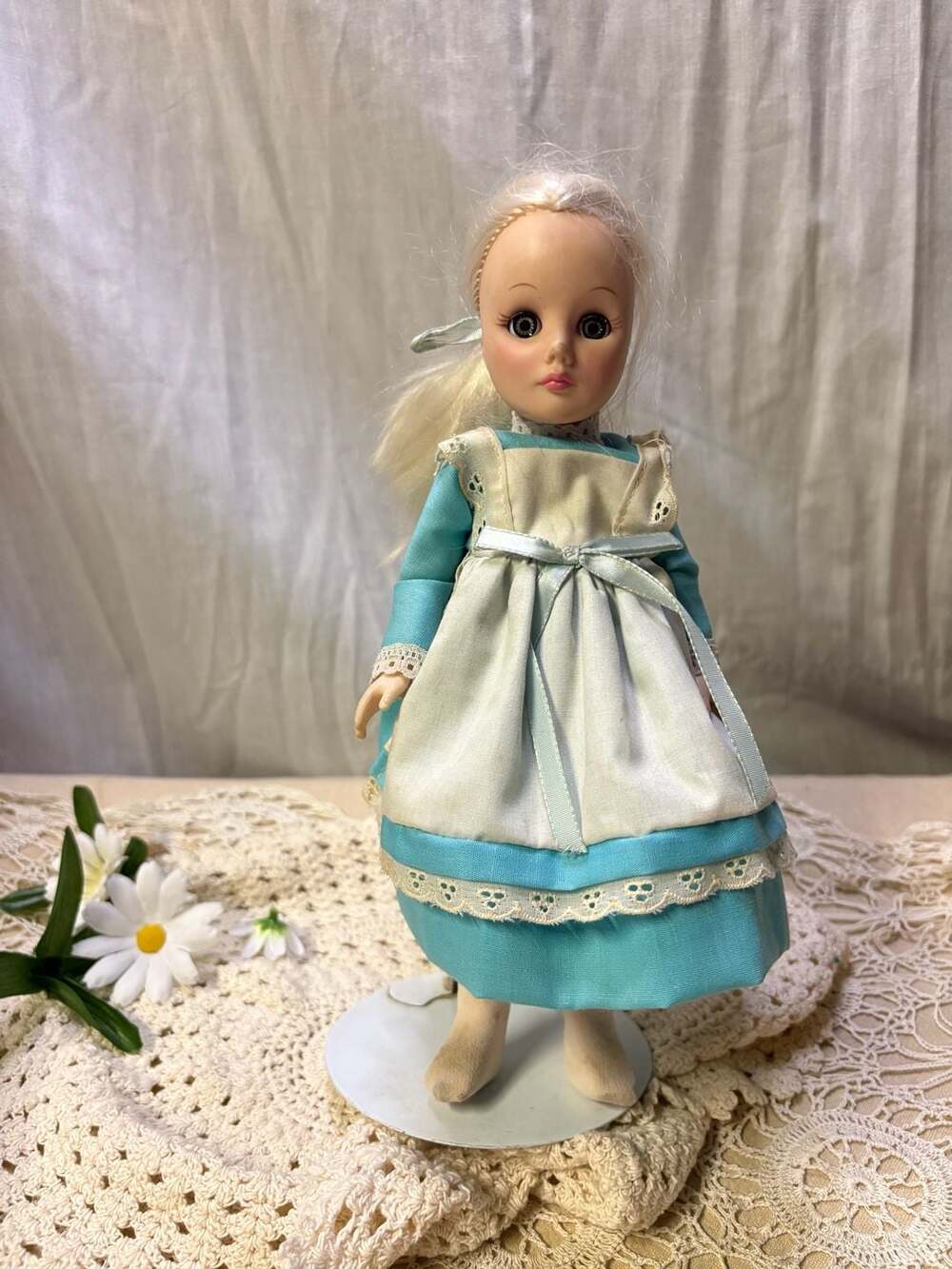 Vintage 1976 Effanbee Alice in Wonderland 11-Inch Storybook Series Doll